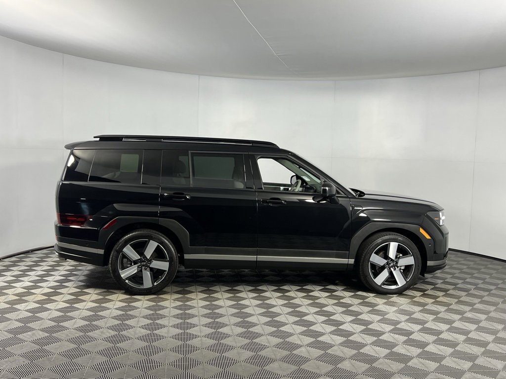 Used 2024 Hyundai Santa Fe Limited image 5