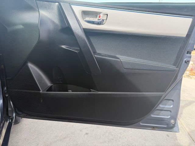 Used 2015 Toyota Corolla LE image 28