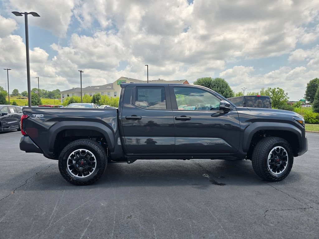 New 2026 Toyota Tacoma TRD Off-Road w/ TRD Off Road Premium Package AWD/4WD image 9