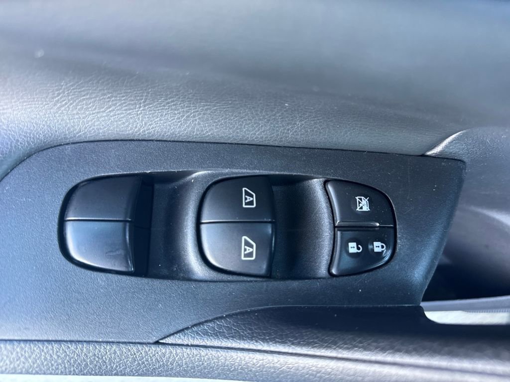 Used 2016 Nissan Altima 2.5 SL w/ 2.5 Technology w/LED Package image 15