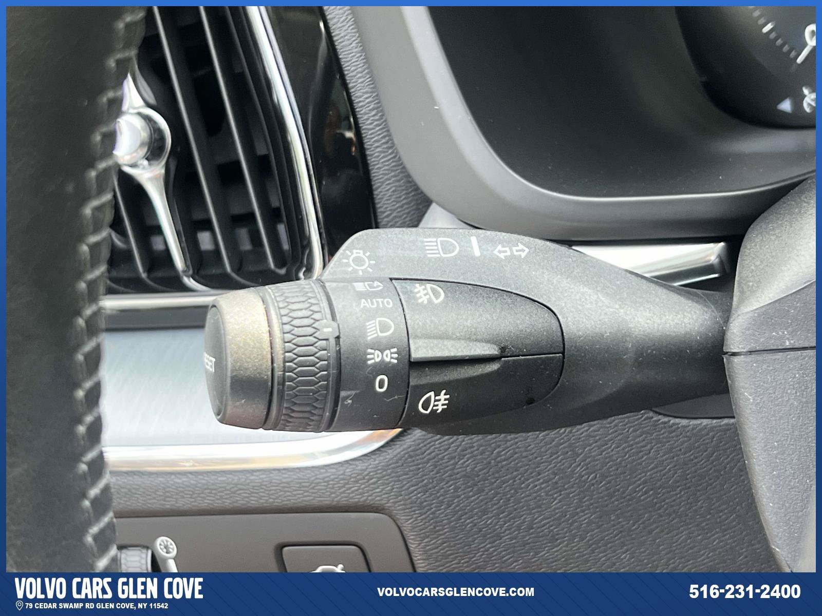 Used 2020 Volvo XC60 T5 Momentum AWD/4WD image 23