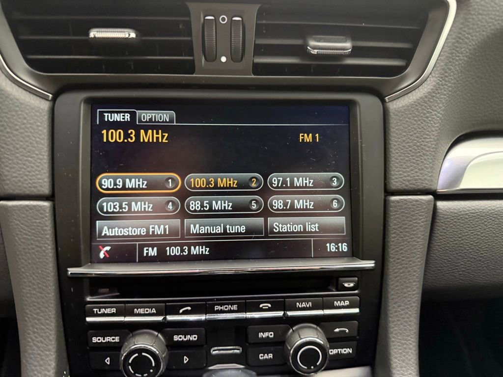 Used 2015 Porsche 911 Carrera S image 13