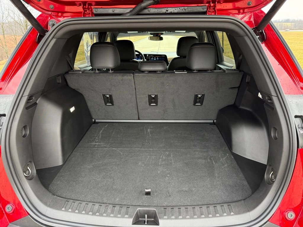 Used 2025 Chevrolet Equinox ACTIV image 6