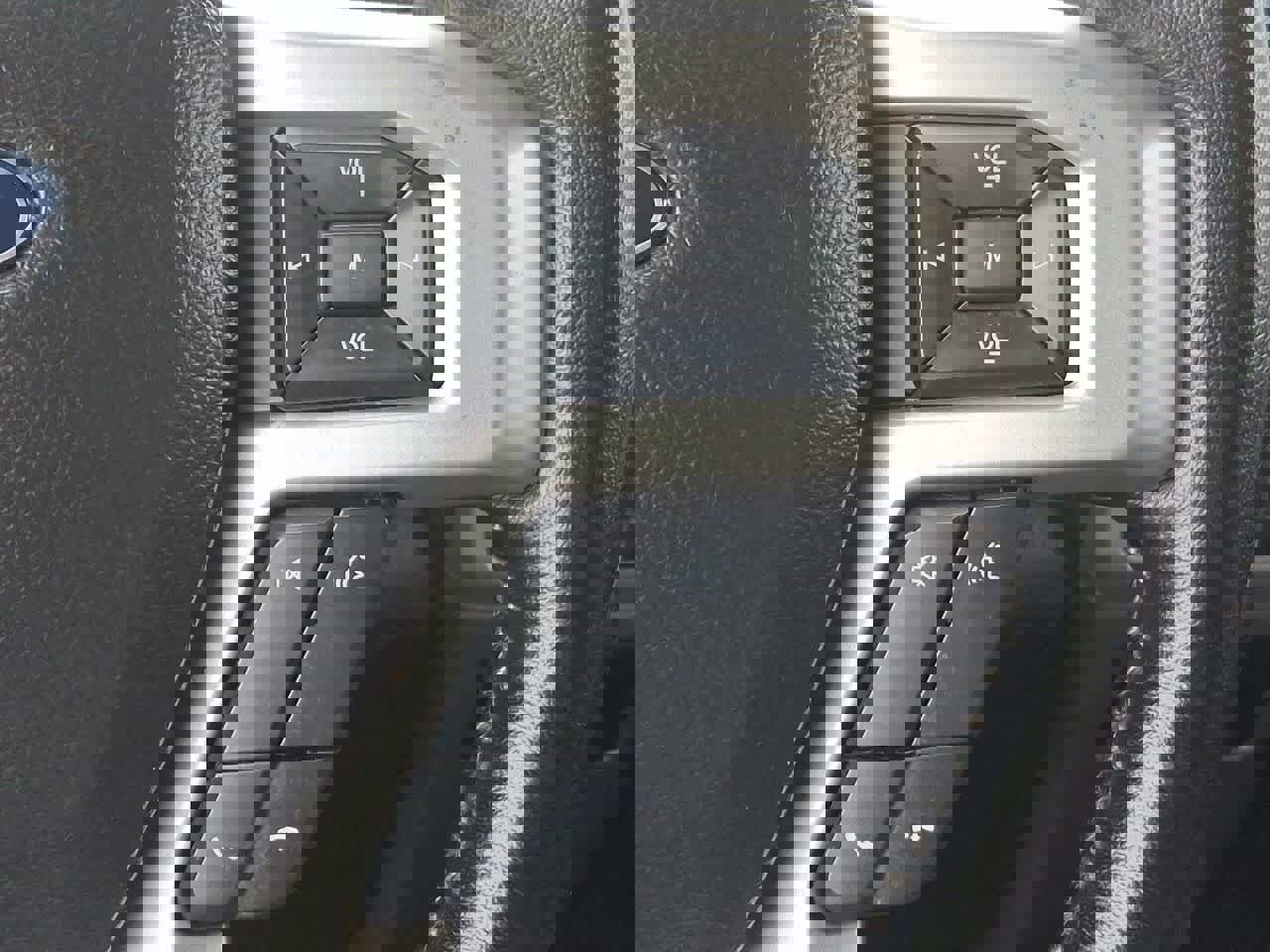 Used 2022 Ford F250 Lariat w/ Black Appearance Package image 24