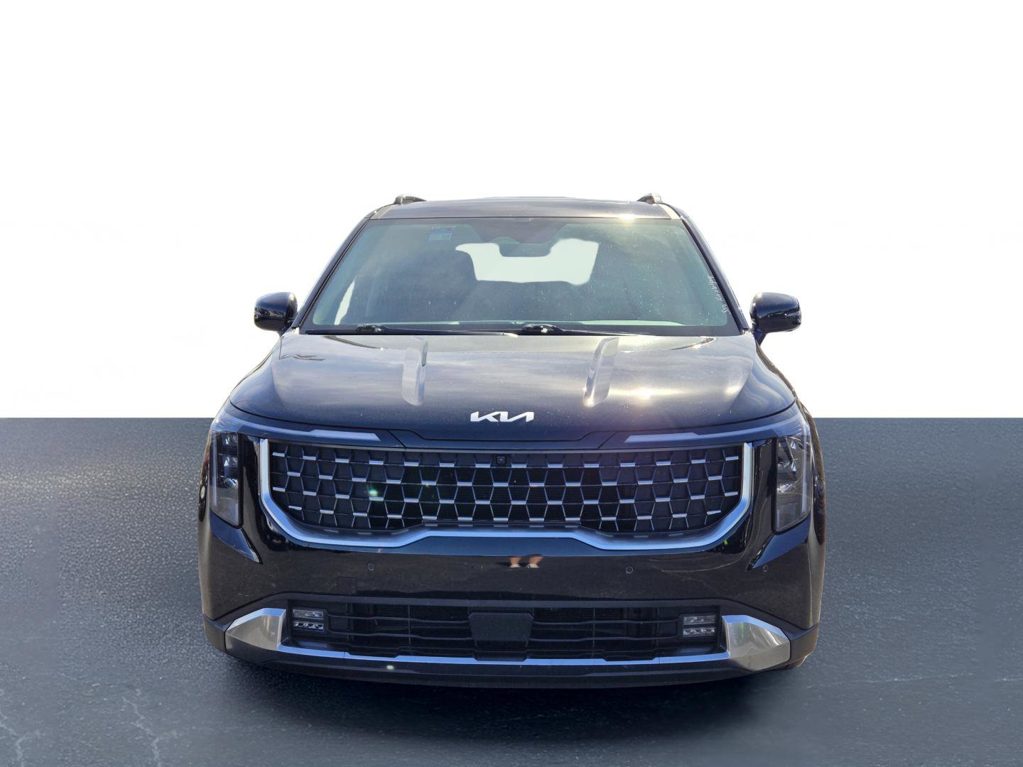 Used 2025 Kia Carnival SX image 2