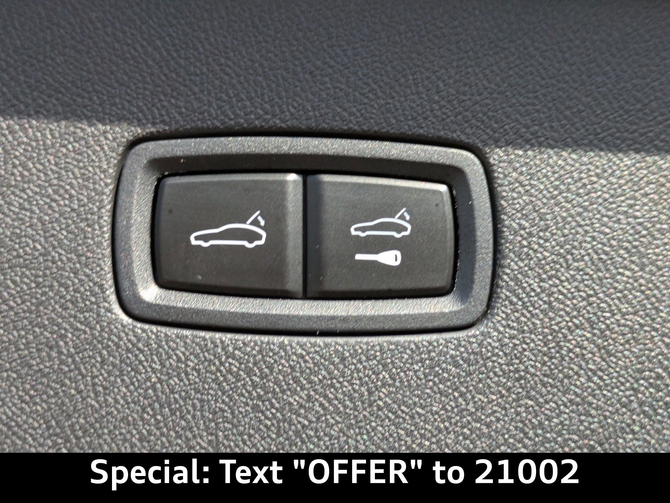 Used 2024 Porsche Cayenne Base image 15