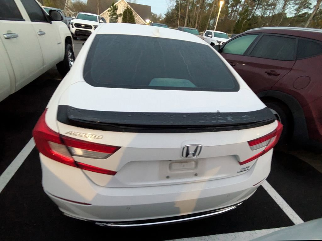 Used 2019 Honda Accord Touring image 5