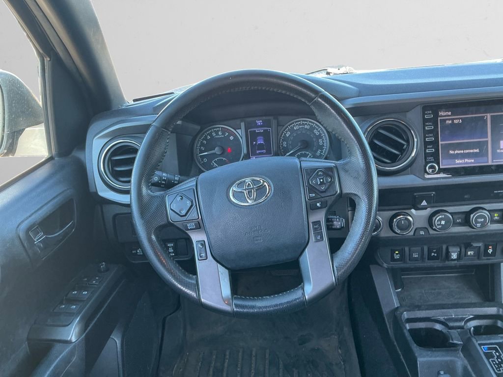 Used 2020 Toyota Tacoma TRD Off-Road w/ Technology Package AWD/4WD image 12