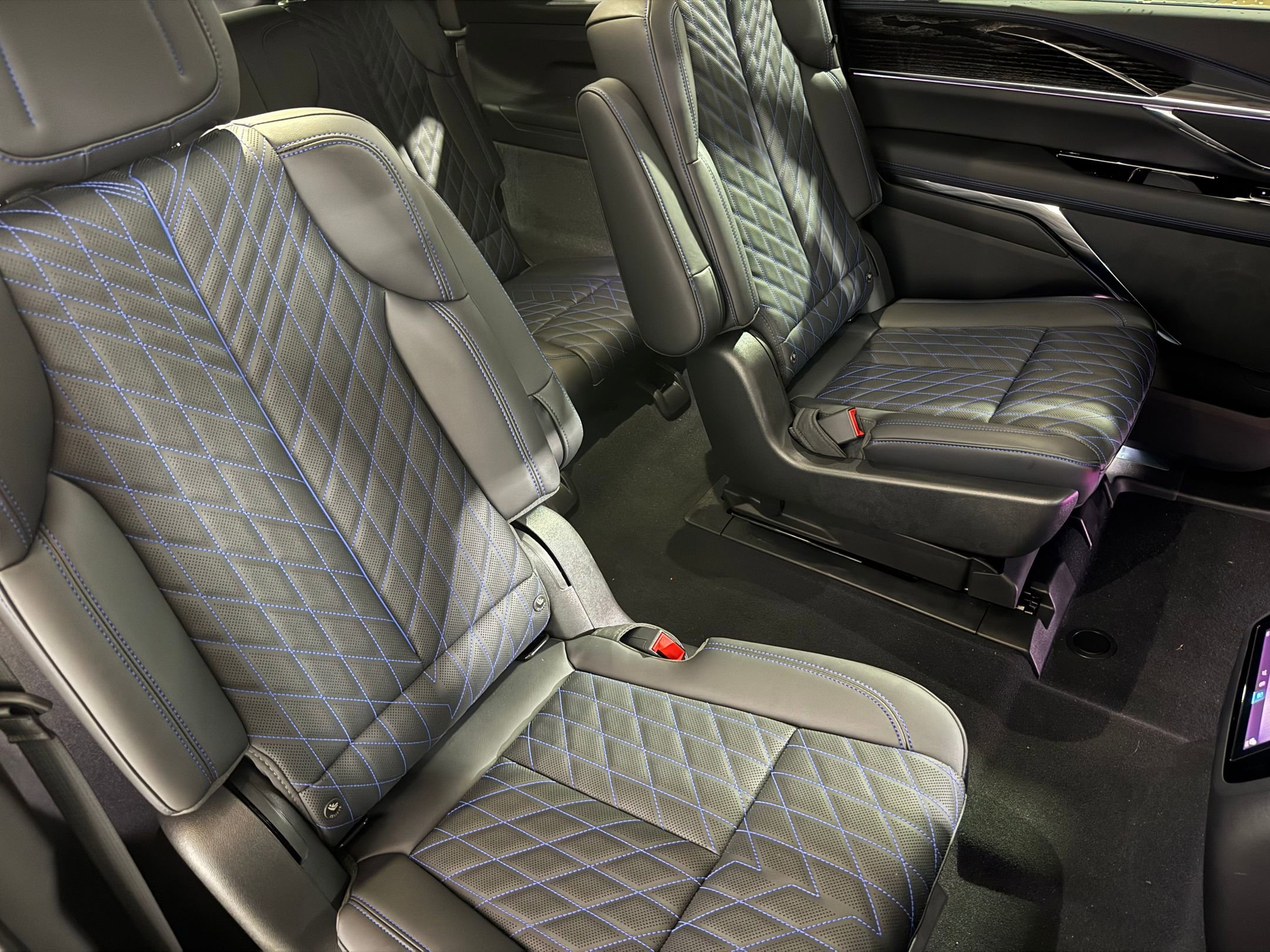 New 2026 Cadillac Escalade IQ Sport 1 w/ LPO, Floor Liner Package image 50