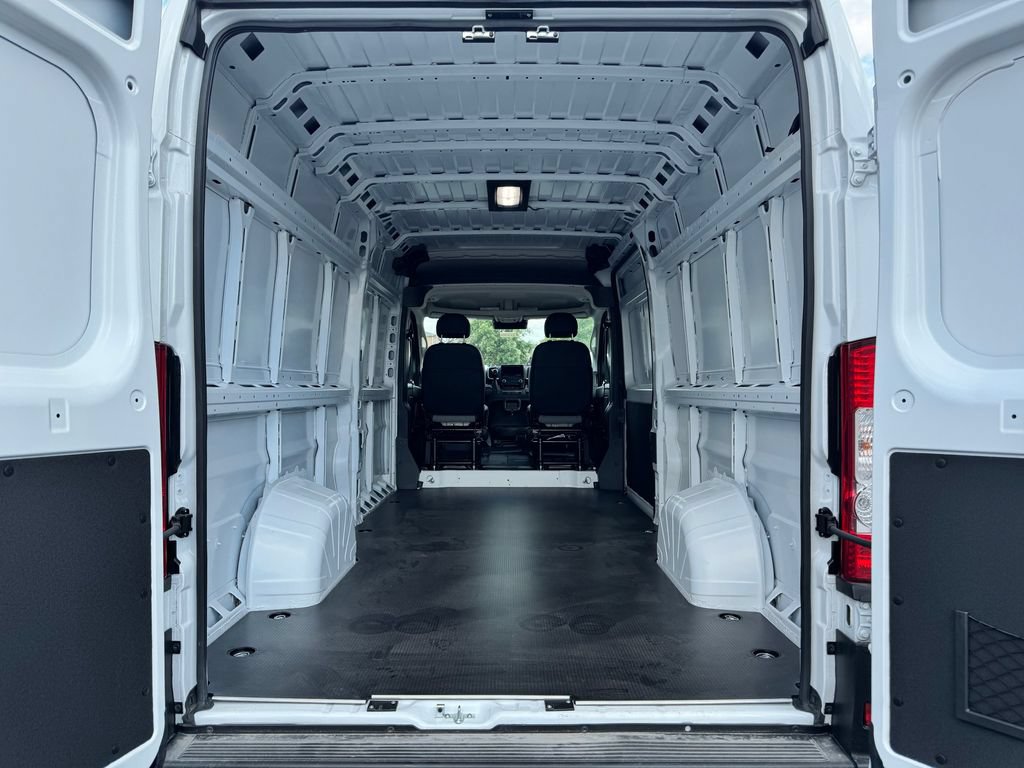 New 2026 RAM ProMaster 3500 w/ Quick Order Package 22G SLT FWD image 14