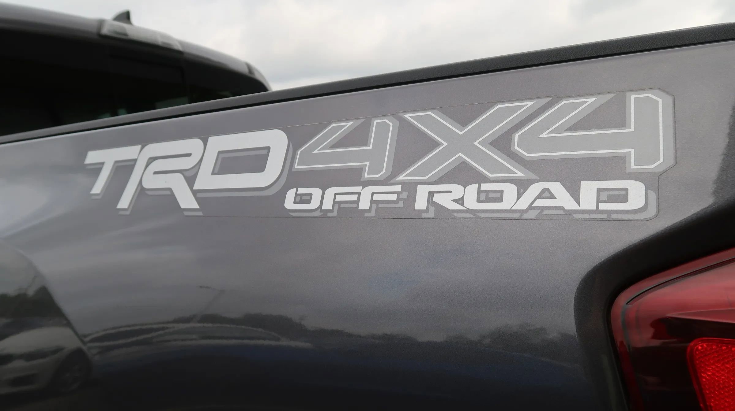 Used 2018 Toyota Tacoma TRD Off-Road AWD/4WD image 51