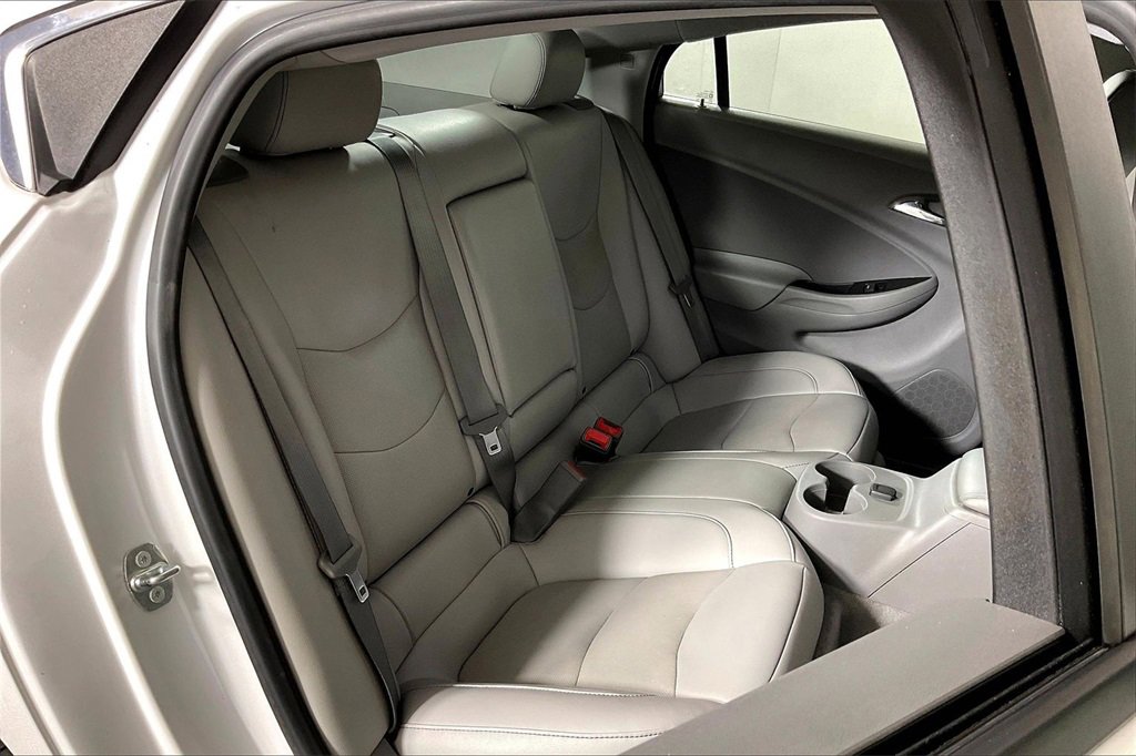 Used 2018 Chevrolet Volt LT w/ Comfort Package image 26
