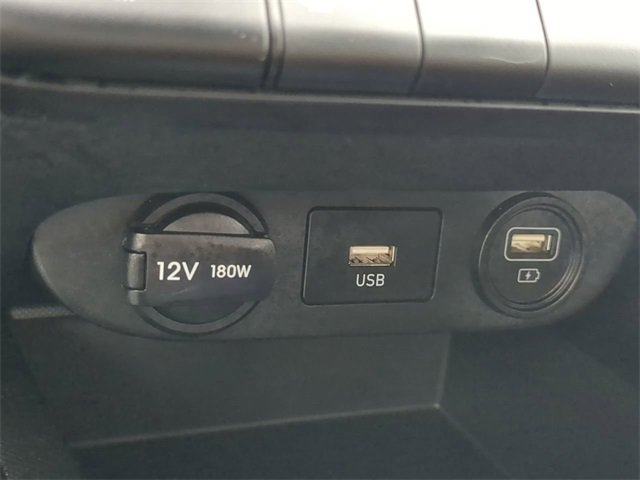 Used 2022 Hyundai Elantra Blue image 19