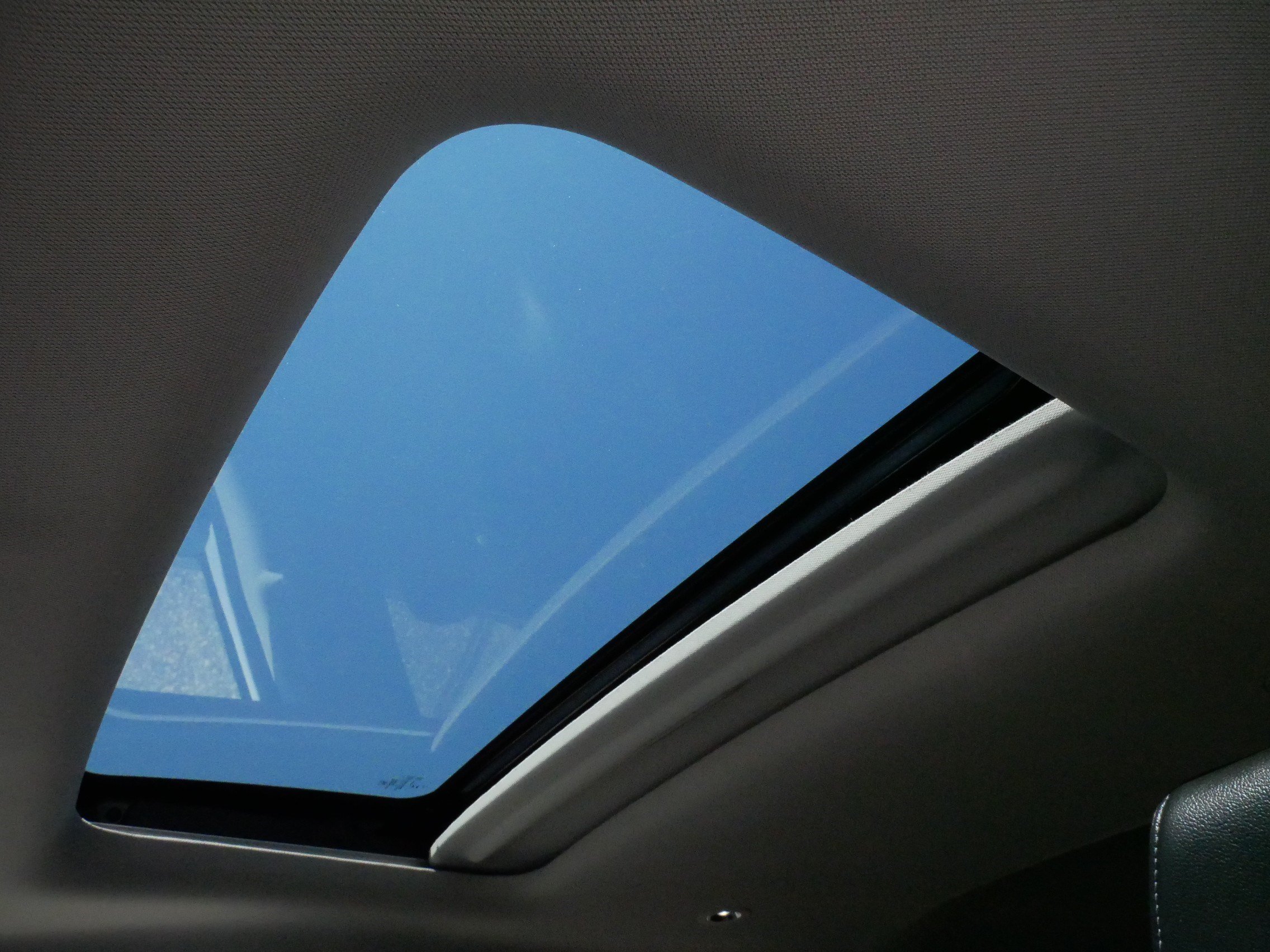 Used 2025 Honda HR-V EX-L image 32