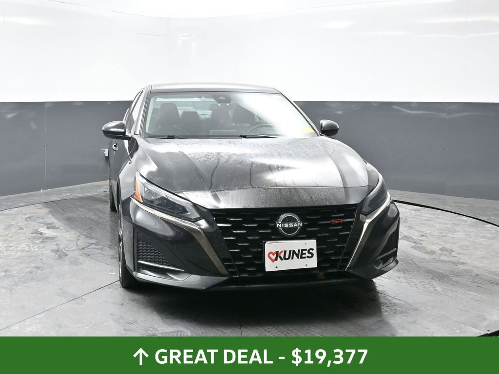 Used 2024 Nissan Altima 2.5 SR image 10