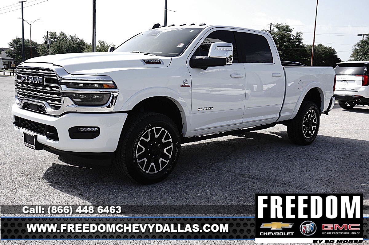 Used 2025 RAM 2500 Limited AWD/4WD image 3