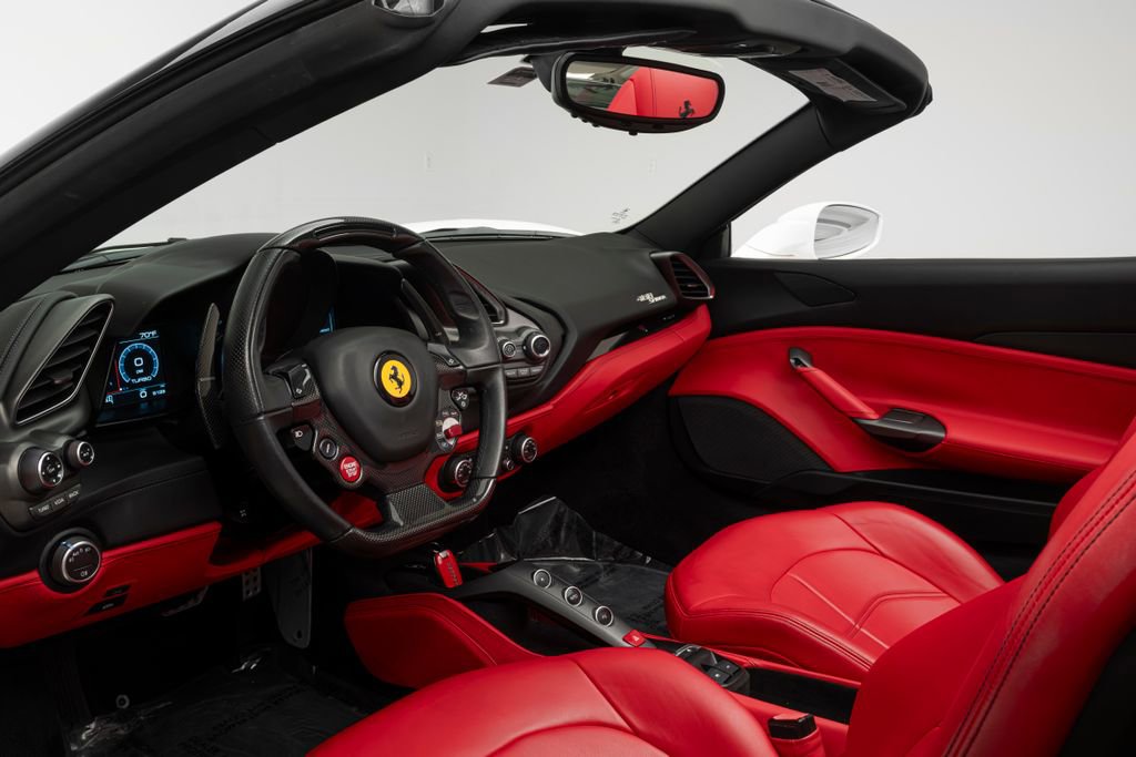 Used 2018 Ferrari 488 Spider Base image 2