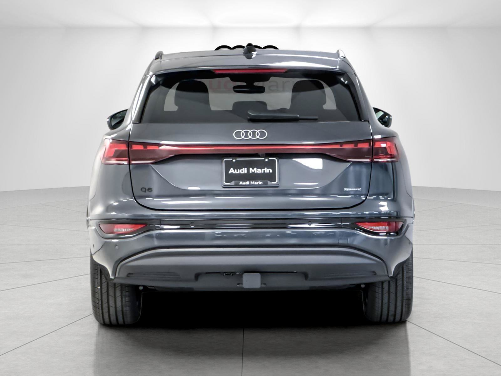 Used 2025 Audi Q6 e-tron Premium Plus AWD/4WD image 4