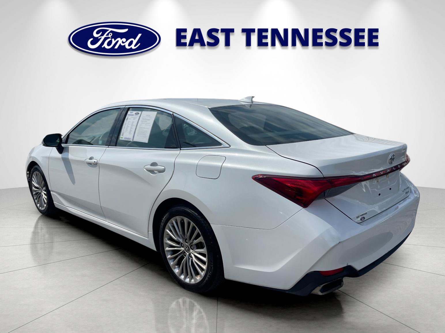 Used 2021 Toyota Avalon Limited AWD/4WD image 5