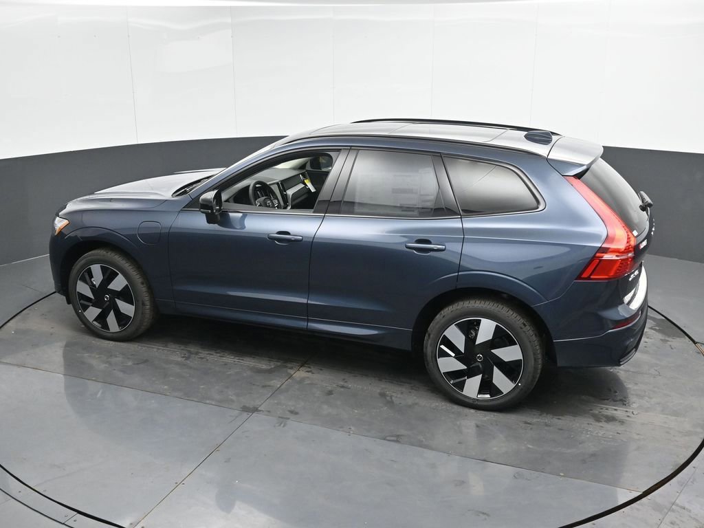 New 2025 Volvo XC60 T8 Plus w/ Protection Package Premier image 36