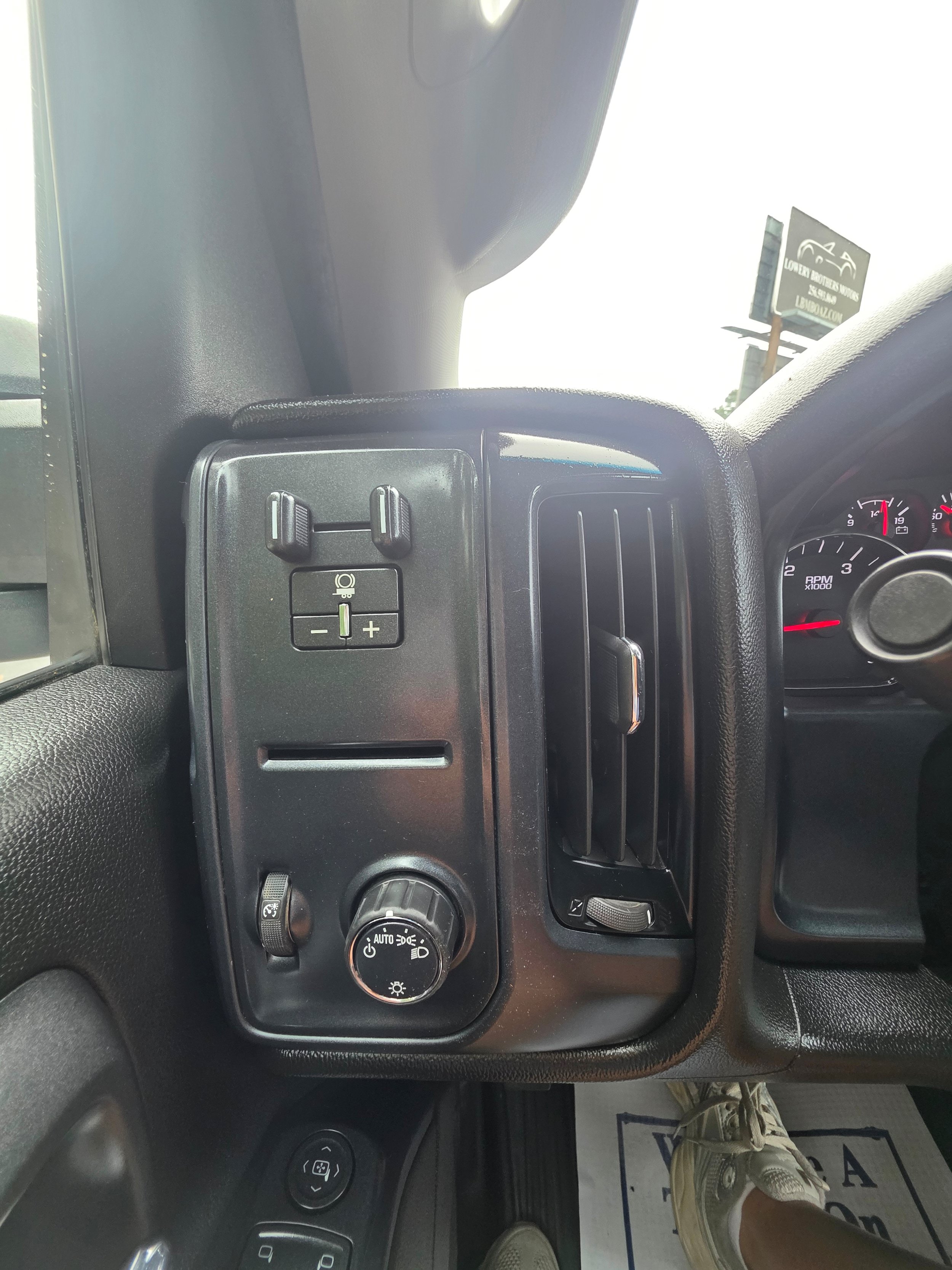 Used 2019 Chevrolet Silverado 3500 W/T AWD/4WD image 16