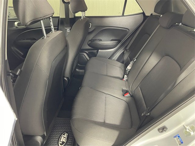 Used 2022 Hyundai Venue SE image 13