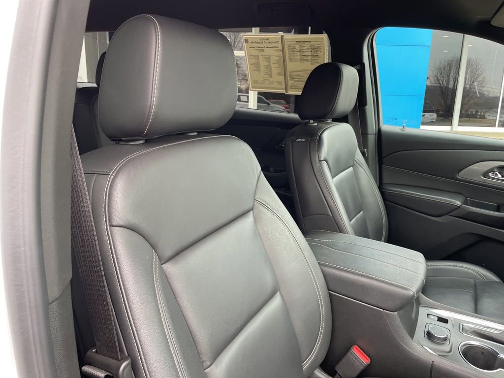 Used 2023 Chevrolet Traverse LT image 26