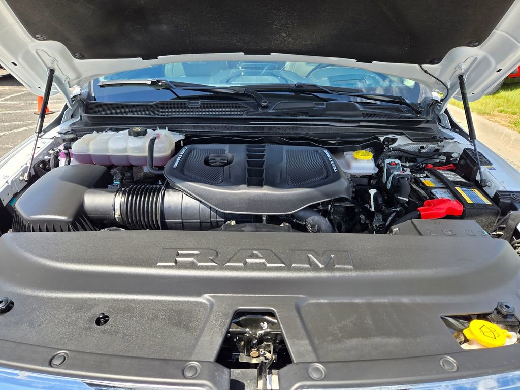 Used 2025 RAM 1500 Tungsten AWD/4WD image 33