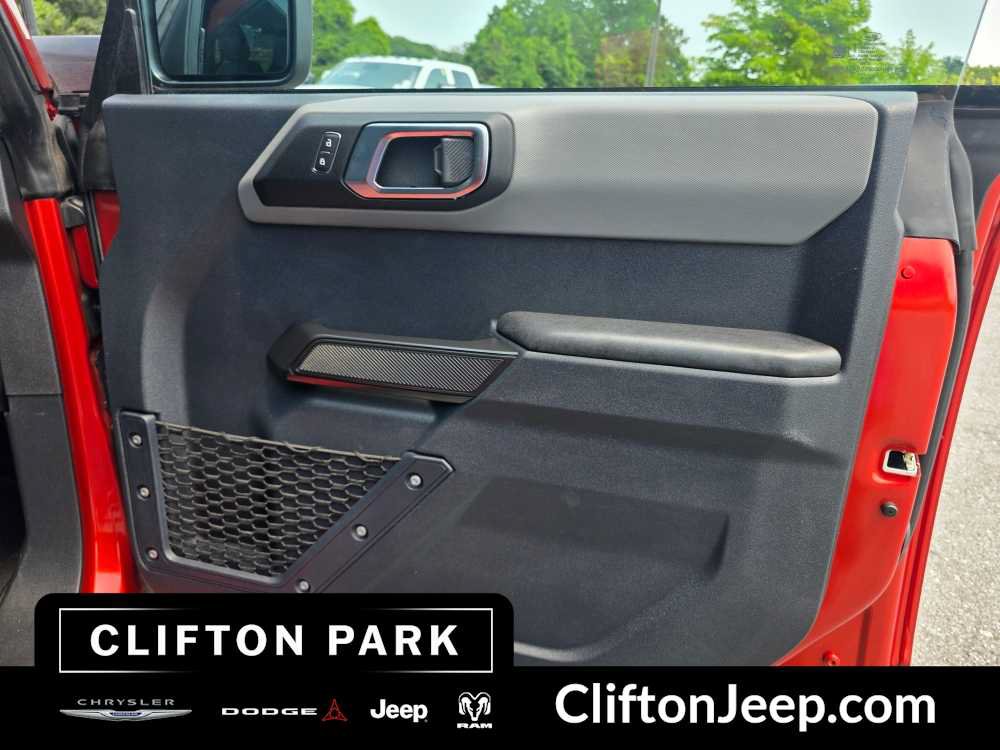 Used 2024 Ford Bronco Black Diamond AWD/4WD image 14