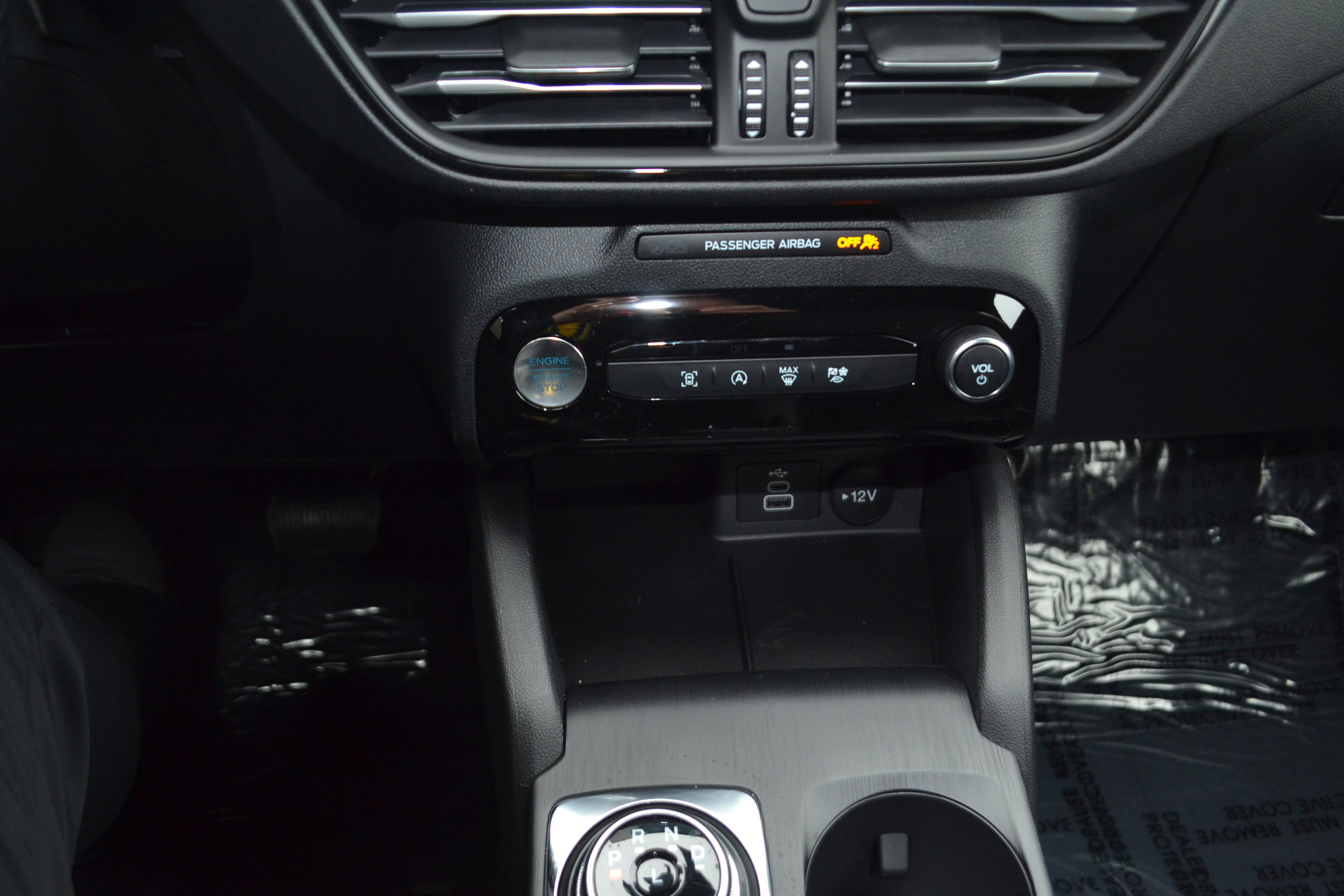 New 2026 Ford Escape ST-Line w/ Tech Pack #1 AWD/4WD image 16