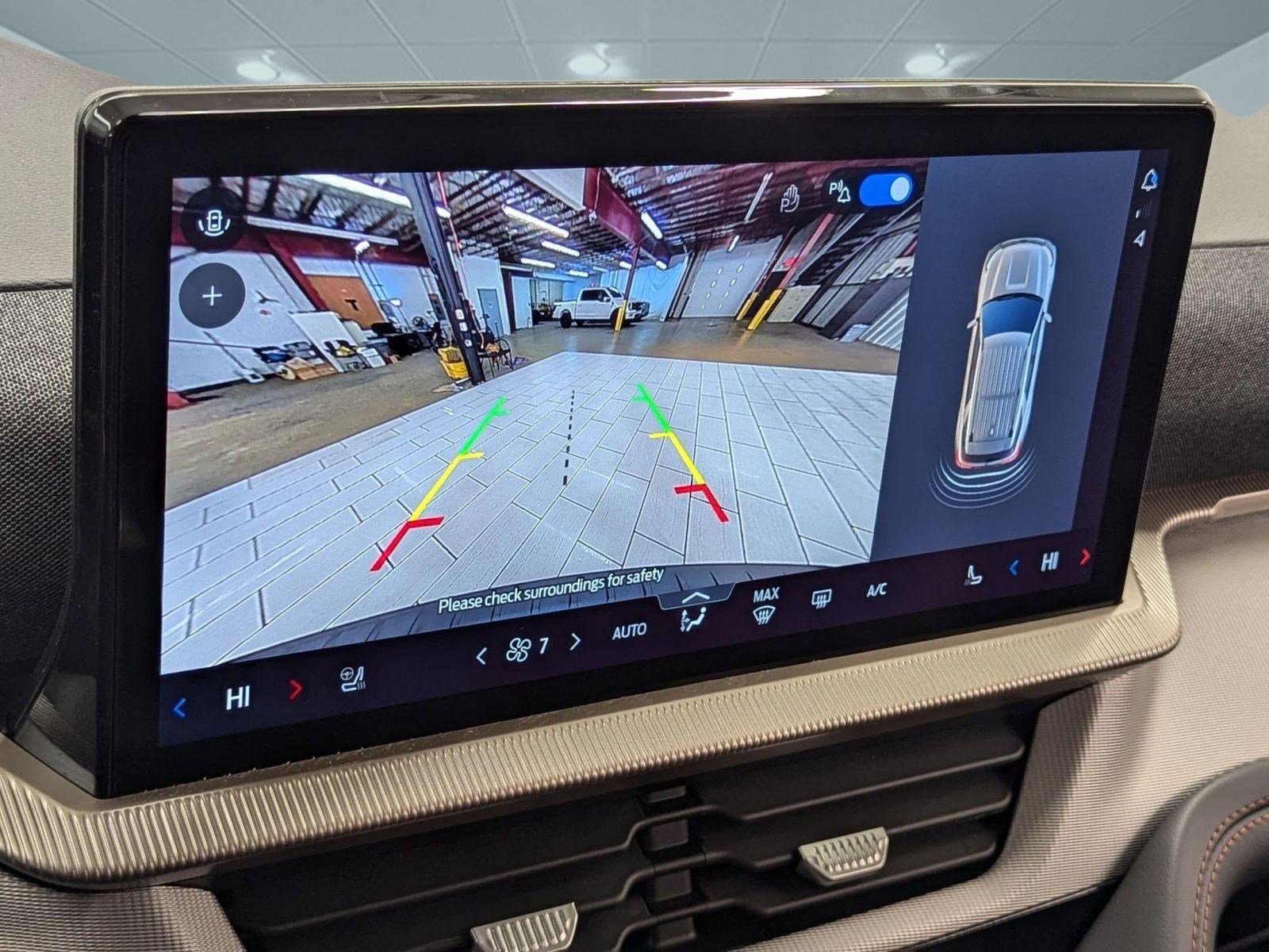 New 2026 Ford Explorer Active w/ Active Comfort Package image 30