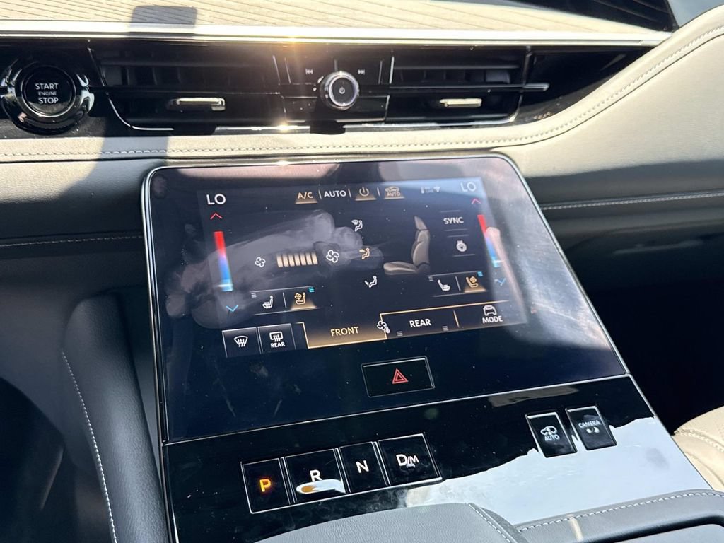 Certified 2025 INFINITI QX80 Autograph AWD/4WD image 5