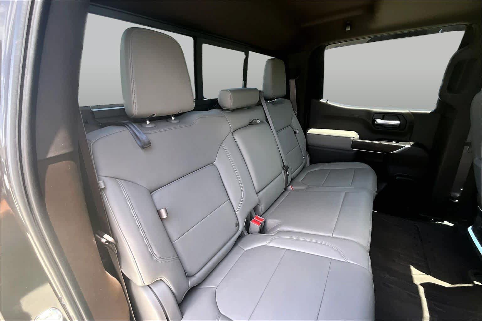Used 2021 GMC Sierra 1500 SLT RWD image 20