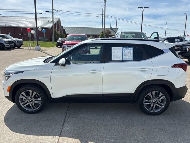 Used 2023 Kia Seltos S w/ Navigation Package image 4