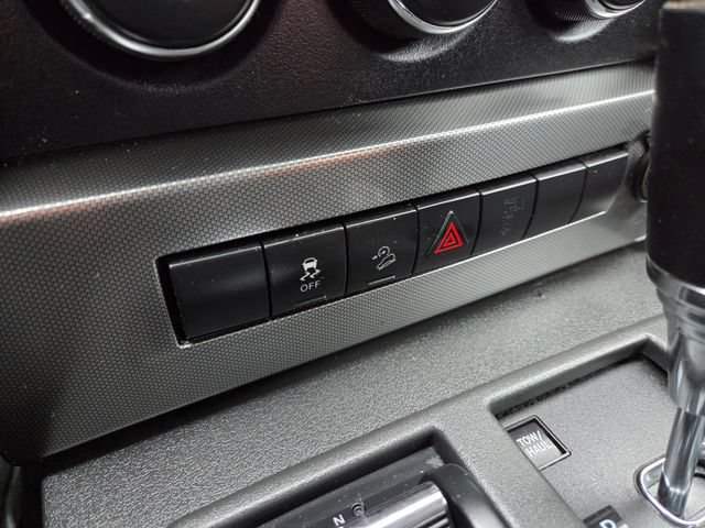 Used 2011 Jeep Liberty Sport AWD/4WD image 27