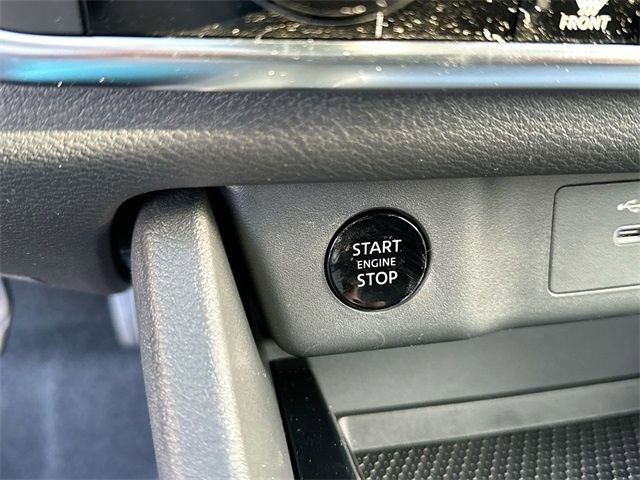 Used 2025 Nissan Rogue SV image 18