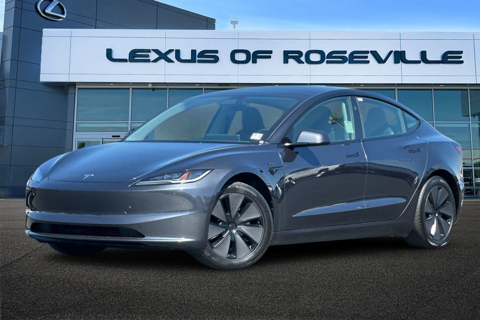 Used 2024 Tesla Model 3 Standard Range RWD image 1
