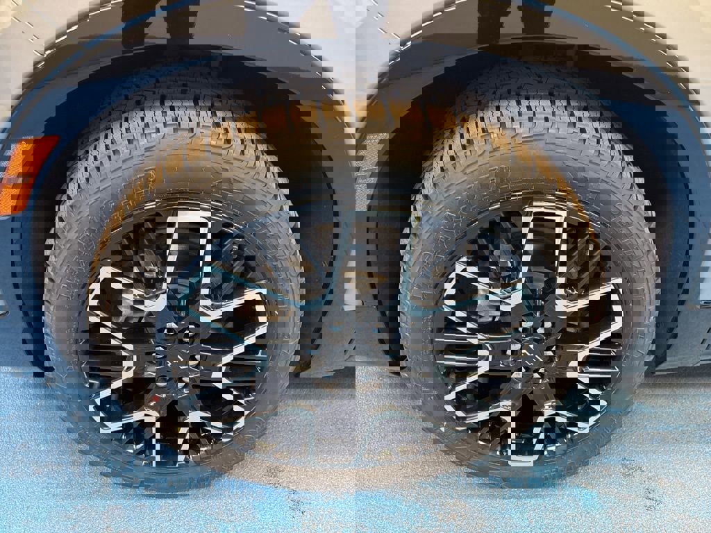 Used 2023 Chevrolet Blazer RS w/ Driver Confidence II Package image 17