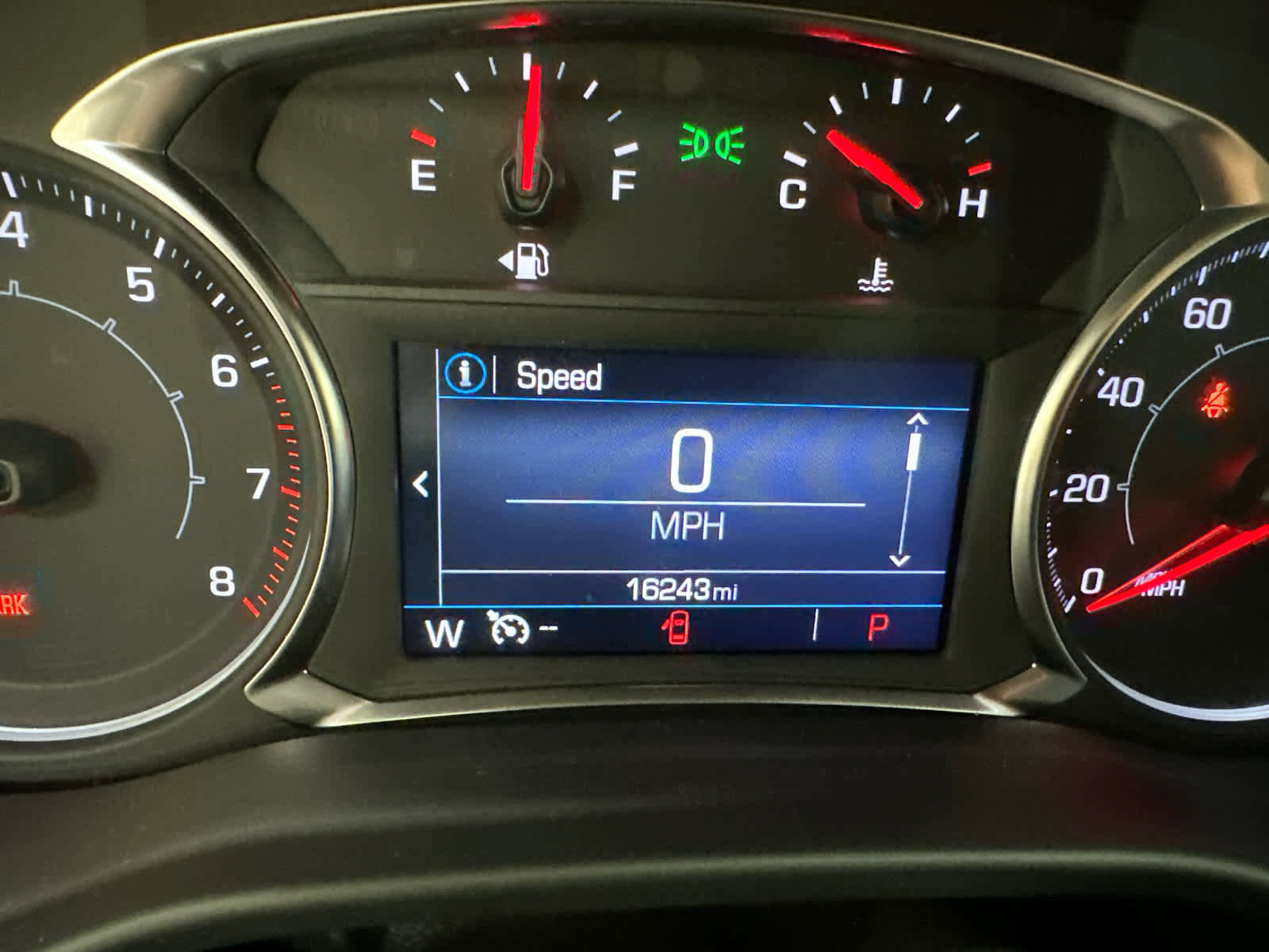 Certified 2023 GMC Acadia SLE w/ Driver Convenience Package AWD/4WD image 15