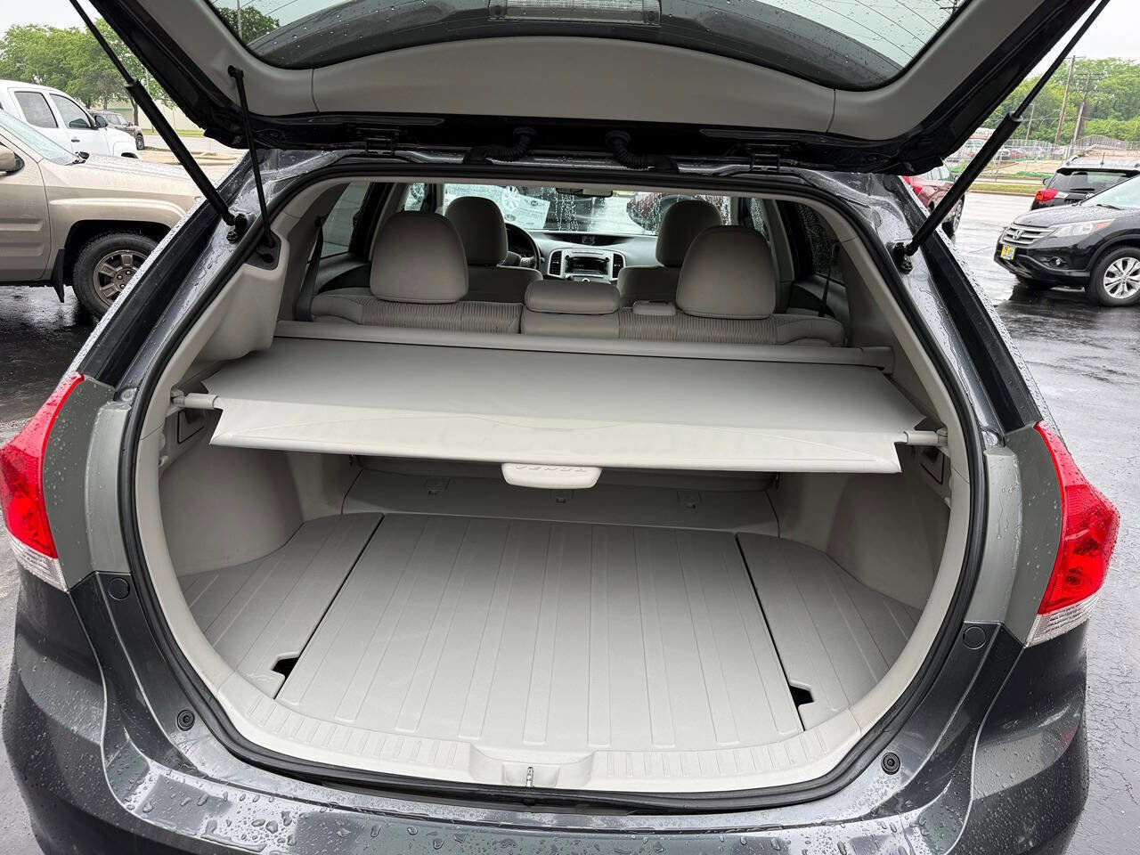 Used 2011 Toyota Venza AWD w/ Convenience Pkg image 24