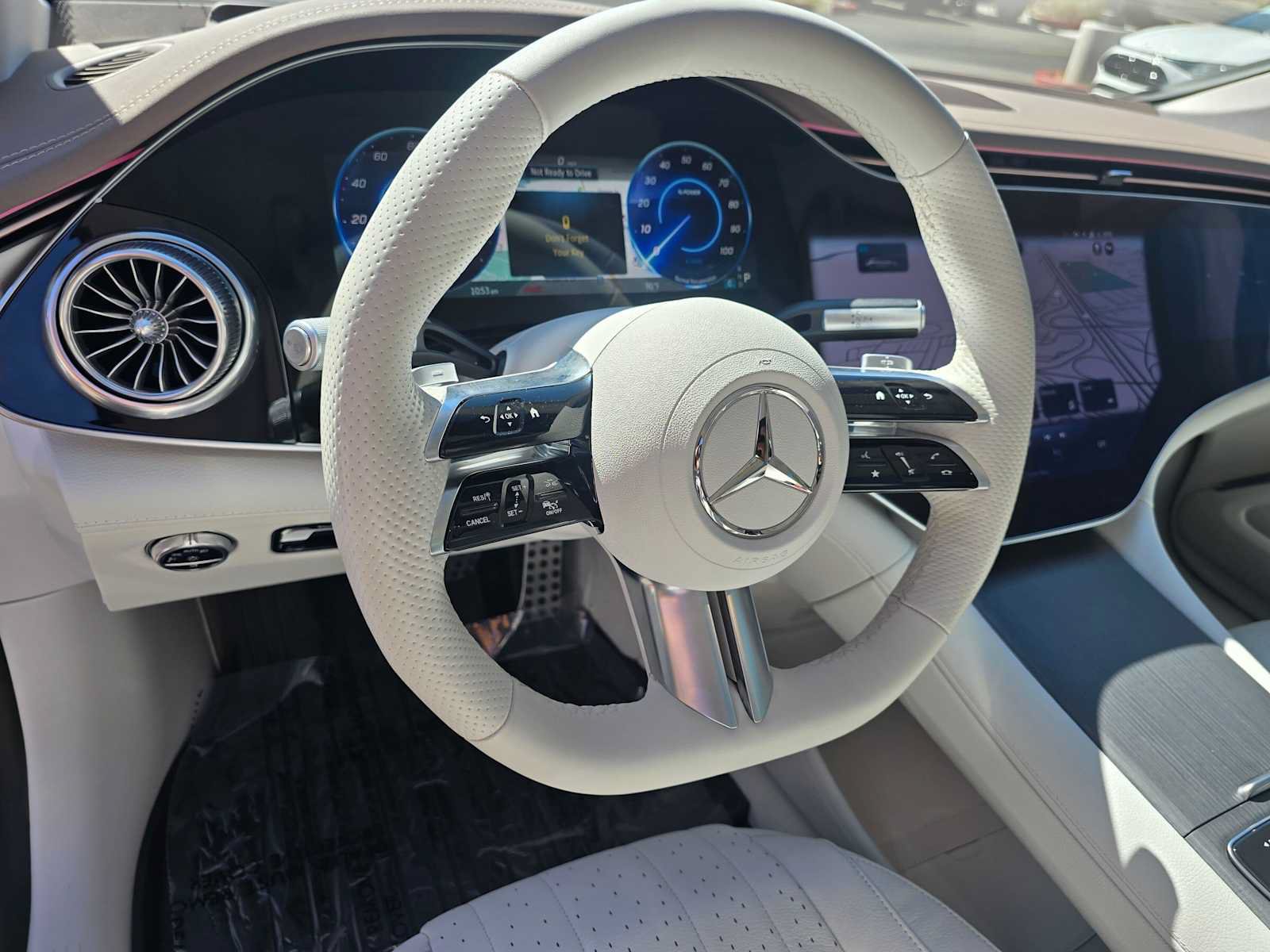 Certified 2024 Mercedes-Benz EQS 580 4MATIC Sedan image 26