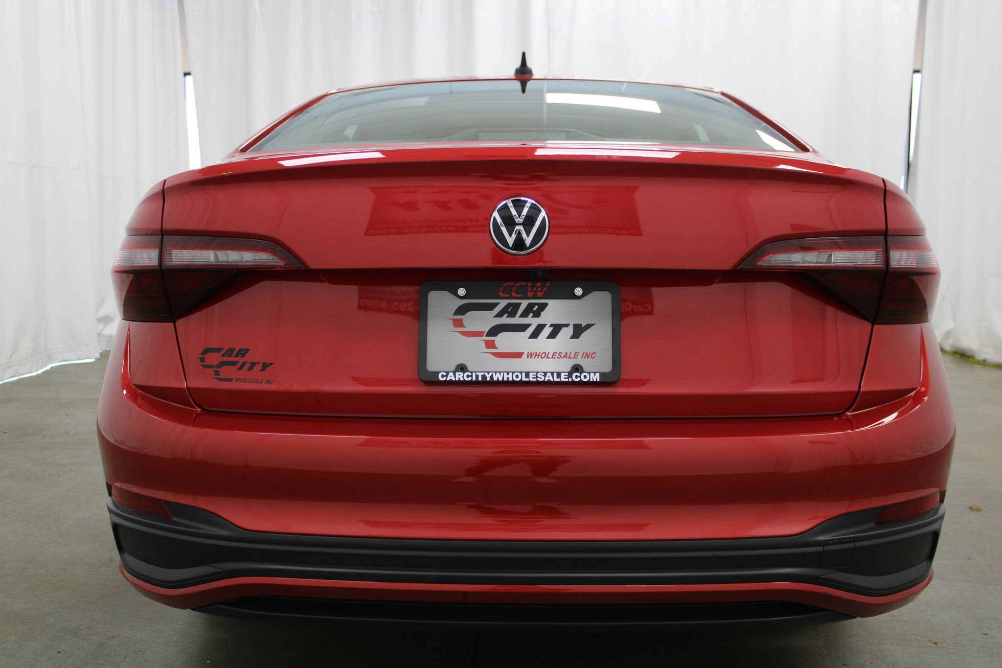 Used 2023 Volkswagen Jetta SE image 6