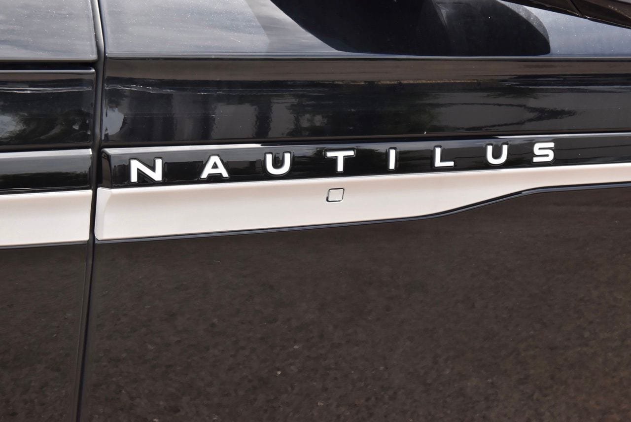 New 2026 Lincoln Nautilus Premier AWD/4WD image 40