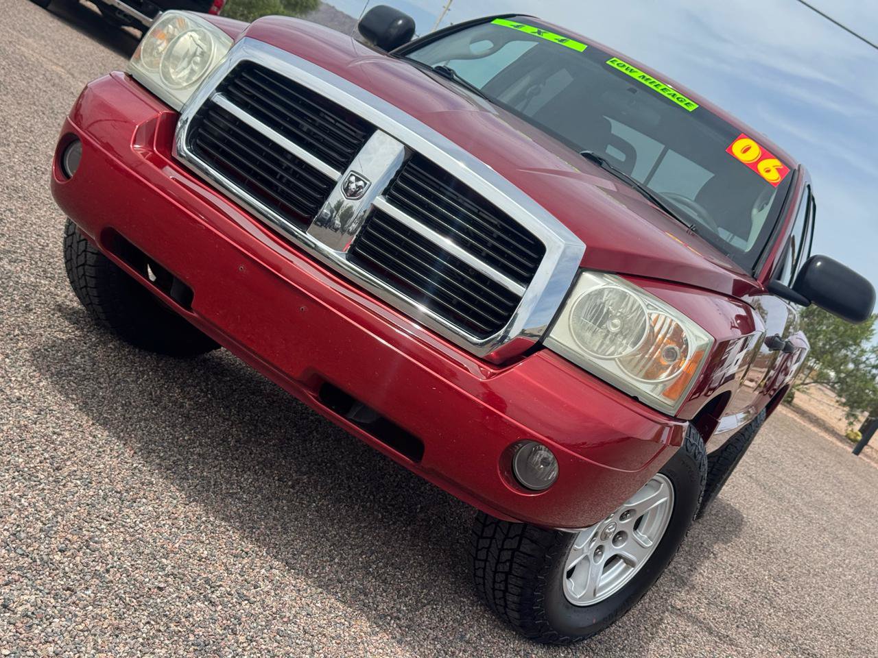 Used 2006 Dodge Dakota SLT AWD/4WD image 3