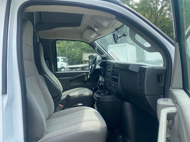 New 2025 Chevrolet Express 4500 w/ Power Convenience Package image 30