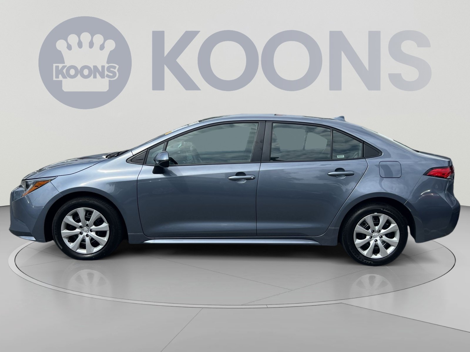 Used 2026 Toyota Corolla LE FWD image 2