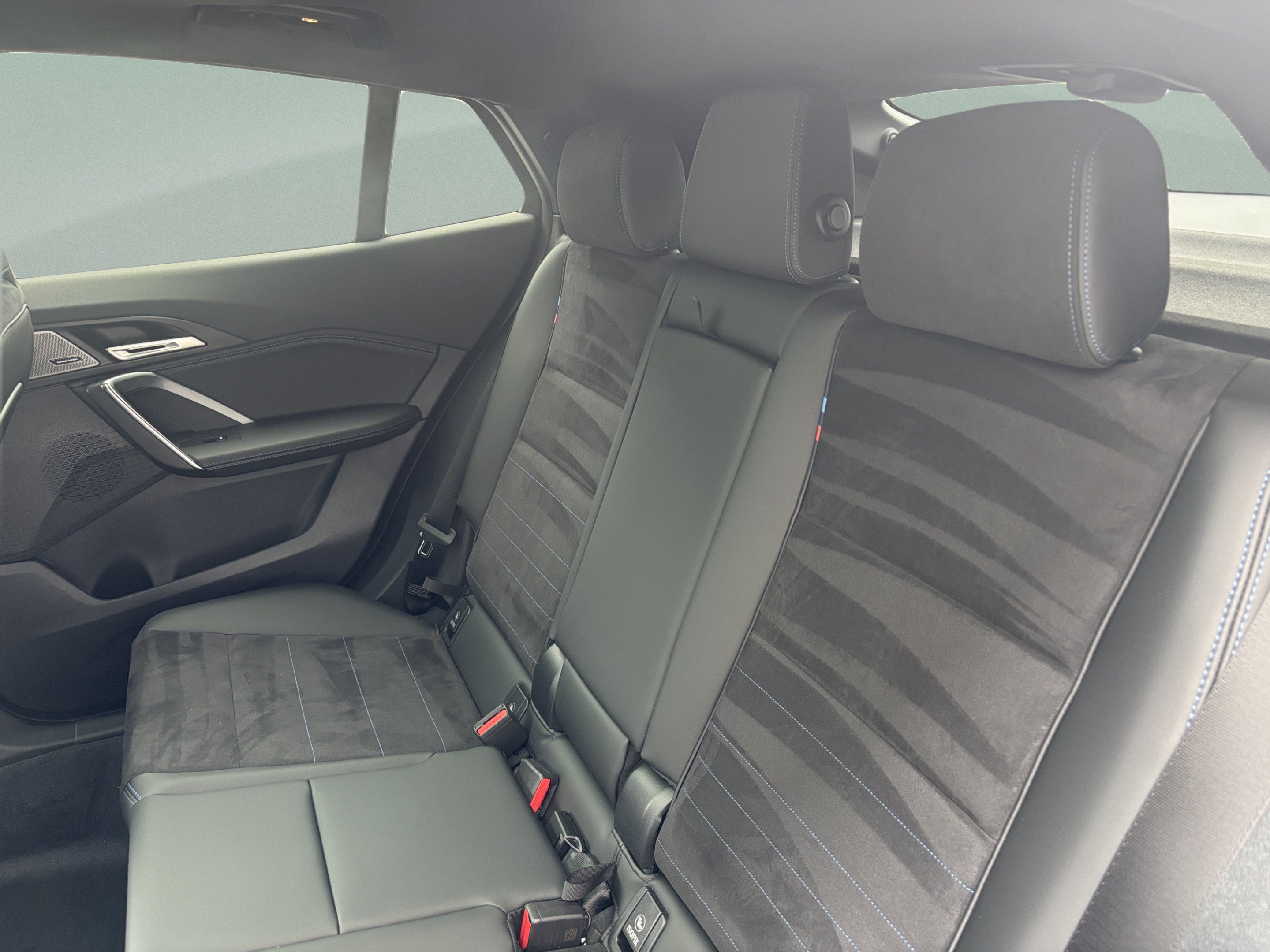 New 2027 BMW X2 xDrive28i AWD/4WD image 33