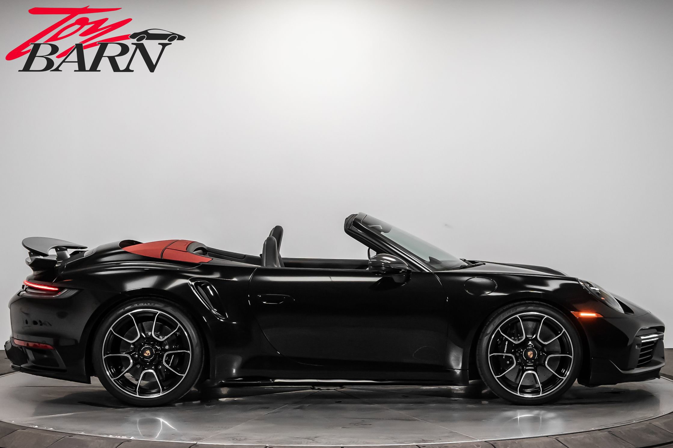 Used 2021 Porsche 911 Turbo S image 6