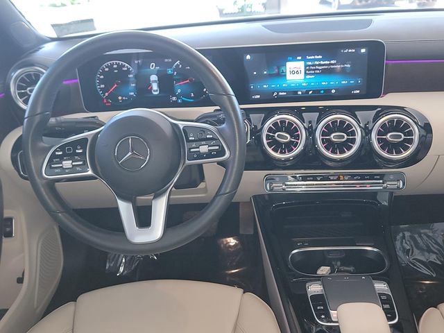 Used 2020 Mercedes-Benz CLA 250 image 13