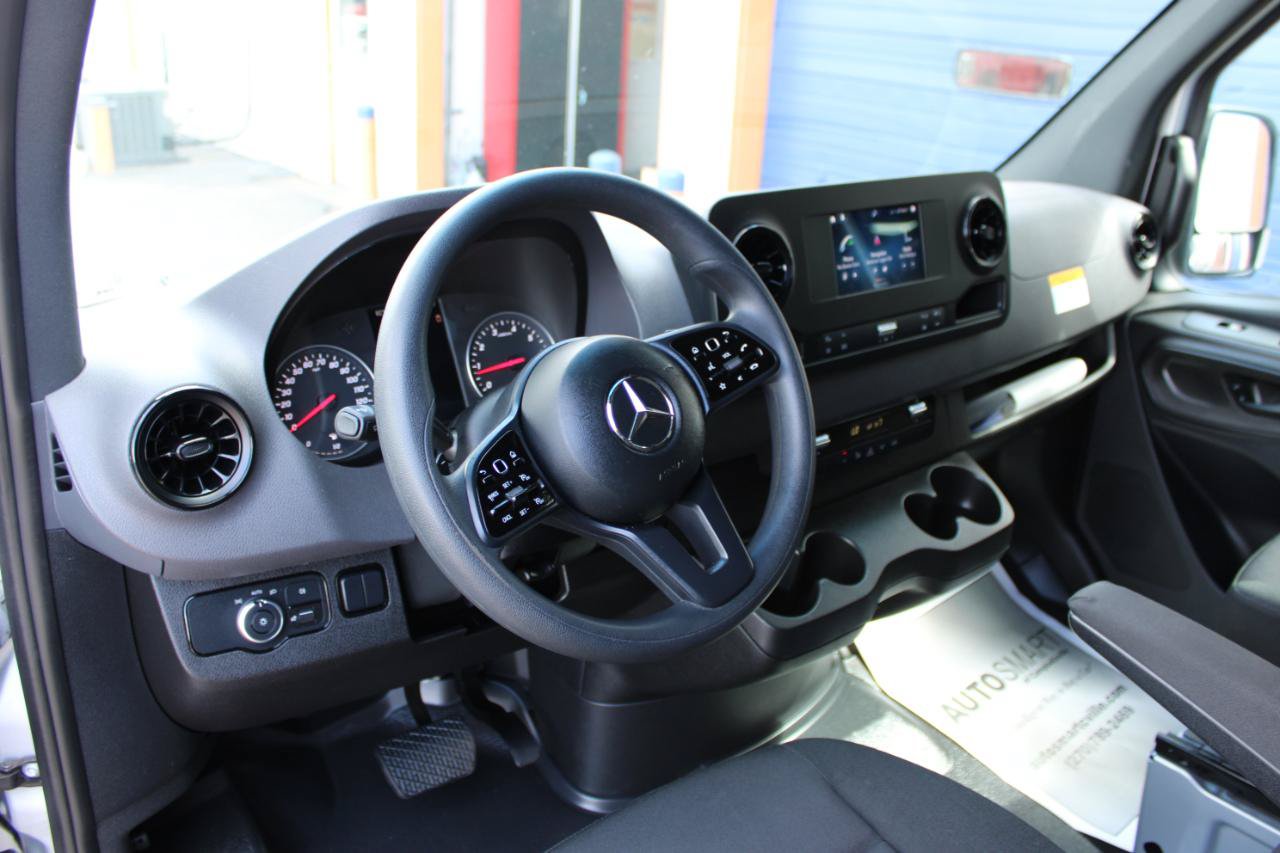 Used 2023 Mercedes-Benz Sprinter 2500 image 15